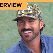 Riley Green Talks New Album THAT'S JUST ME and Coaching THE VOICE on TODAY
