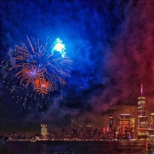 LOKAL EATERY & BAR in Jersey City Debuts Lunch and July 4th Celebration