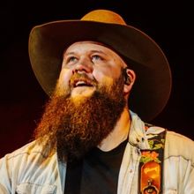 Larry Fleet Sets the 'Earned It' Tour for 2024