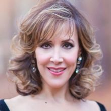 Interview: Janine LaManna Talks Starring in WOMAN OF THE YEAR at J2 Spotlight Musical