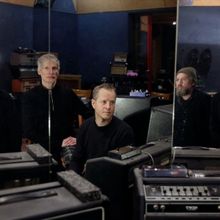 Radian Announce Noctilucent New Album 'Distorted Rooms'