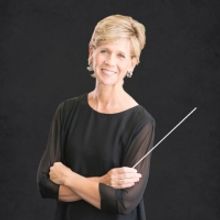 Review: HOLLYWOOD HOLIDAYS at Riveview Performing Arts Center