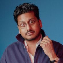EDINBURGH 2026: Review: AHIR SHAH: GOLDEN, Pleasance Courtyard