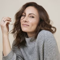 BWW Interview: Laura Benanti Talks Broadway, Motherhood, Younger TV, and More Ahead…