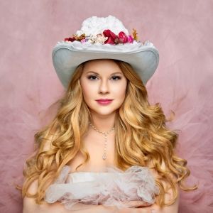 Country Artist Taylor Sanders Releases New Single “Tennessee Love”