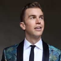 Spencer Day Wraps Up Shows at The Green Room 42 with Preview of New Album