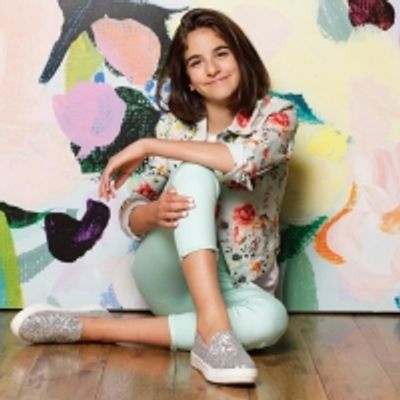 SCHOOL OF ROCK's Ava Della Pietra Releases 'Christmas Tonight' Live