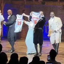 Video: HAMILTON Cast Sings 'New York, New York' For the Knicks at Curtain Call
