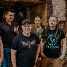 Less Than Jake Releases New Single 'Walking Pipebomb'