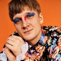 Elias Bendix Shares 'Superheroes' Single