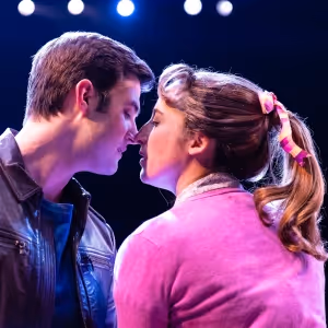 Review: Carole King's Life Story Blossoms in BEAUTIFUL at La Mirada