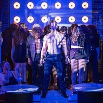 Review: A Sleek, Sharp, and Sexy AMERICAN PSYCHO at Theater West End