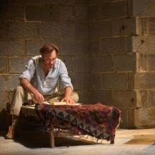 BWW Review: THE INVISIBLE HAND, Kiln Theatre