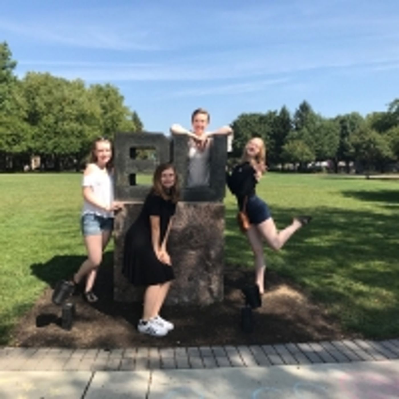 Student Blog: An Organic Reflection on College Living as an Artist