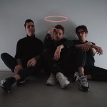 Chroma Skies Release New Single 'devilonhershoulder'