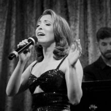 BWW Review: Christina Bianco Gathers Hearts During A LOT TO UNPACK at Birdland Theate