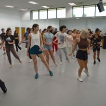 Previews: SHOWSTOPPERS at Straz Center