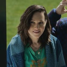 Video: Won't You Be Lena Hall's (Friend &) Neighbor?