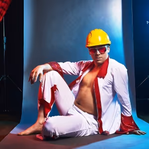 Review: MAT EWINS: MR TIKTOK*, Soho Theatre