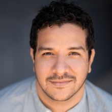 Review: Colombian Daniel Gutierrez: Leading the Rhythm of 'On Your Feet' National Tou