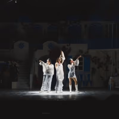 Review: JAH&rsquo;s Sojourn in Mamma Mia! The Musical Re-Run