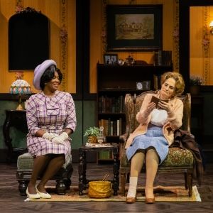 Review: THE MIRROR CRACK'D at The Alley Theater