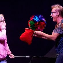 Illusionist Kevin Spencer Will Bring Arts-Integrated Teaching Methods To Oshkosh
