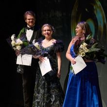Elisabeth St-Gelais Wins First Prize and Audience Choice Award in COC's 10th Annual C