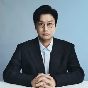 SQUID GAME Director Hwang Dong-hyuk to Receive Gotham's Creator Tribute