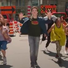 VIDEO: Netflix Debuts 13: THE MUSICAL Film Trailer