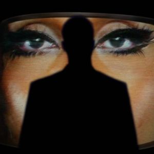 Video: Breakout R&B Star Laya Releases New Music Video for 'Need 2 Know'