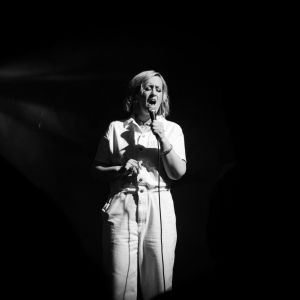 Alice Russell Shares Club-Ready Remix of 'Gravity'