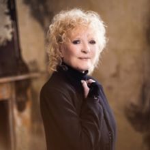PETULA CLARK to receive the Bob Harrington Lifetime Achievement Award