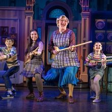 Review: MRS. DOUBTFIRE: THE NEW MUSICAL COMEDY at Robinson Center in Little Rock