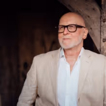 The Grange Festival Appoints Brindley Sherratt as Artistic Director
