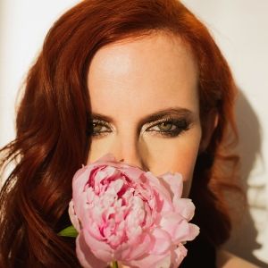 Pippa Scott Releases New Cover Of 'Valerie'