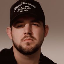 Kameron Marlowe Will Release Sophomore Album 'Keepin' The Lights On'