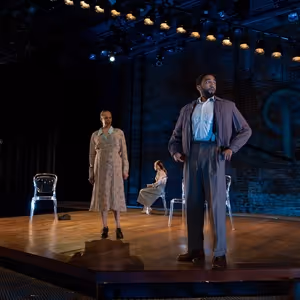 Review: THE GLASS MENAGERIE at Theatrical Outfit