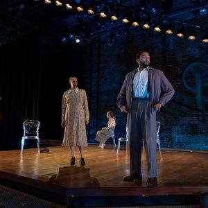 Review: THE GLASS MENAGERIE at Theatrical Outfit