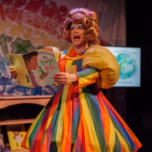 British Panto Dame Mama G Presents New Family-Friendly Show THE MAGIC BOOKMARK