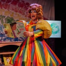 British Panto Dame Mama G Presents New Family-Friendly Show THE MAGIC BOOKMARK