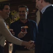 Video: Olivia Munn Stars in Sneak Peek of YOUR FRIENDS & NEIGHBORS Season 2 Episode 4