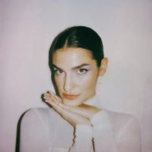 Eleri Ward Returns To Blue Strawberry In St. Louis For An Evening Of Indie-Folk Sondh