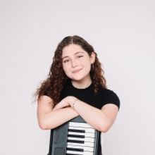 The Work of Rachel Covey to be Featured in WOMEN OF THE WINGS VOLUME 4 at 54 Below