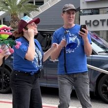 Video: Rachel Bloom & Cinco Paul Sing 'Suddenly Seymour' on the WGA Picket Line