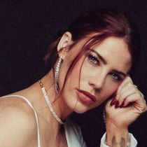 Courtney Hope Set to Host the 28th Costume Designers Guild Awards