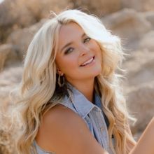 Charly Reynolds to Release Acoustic Version of Her Debut Album 'Off The Record'