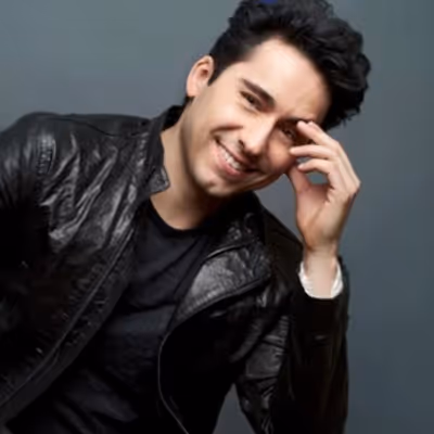Plaza Theatre Adds Tony-Winner John Lloyd Young To 2026-27 Line-Up