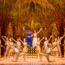 ALADDIN celebra su función 800 en el Teatro Coliseum de Madrid