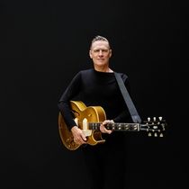 Bryan Adams Extends 'Roll With The Punches' 2026 World Tour